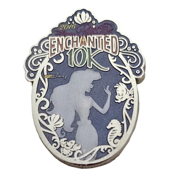 Disney 2016 Princess 1/2 Marathon Weekend Enchanted 10K Pin L308 - Picture 1 of 6